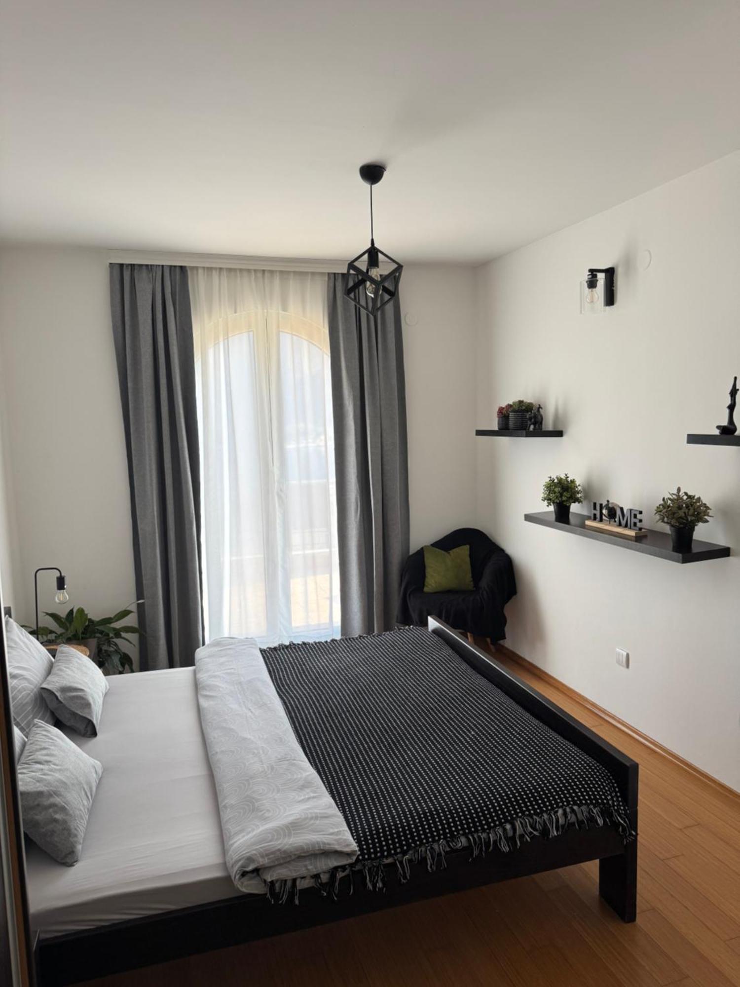 J&M Apartment 科托尔 外观 照片