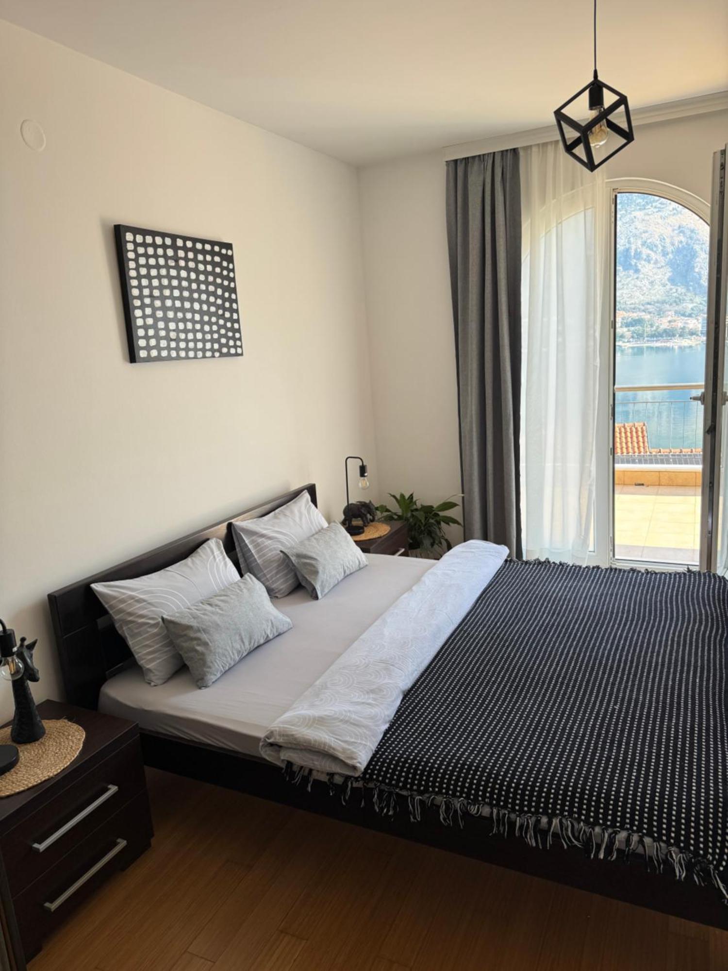 J&M Apartment 科托尔 外观 照片