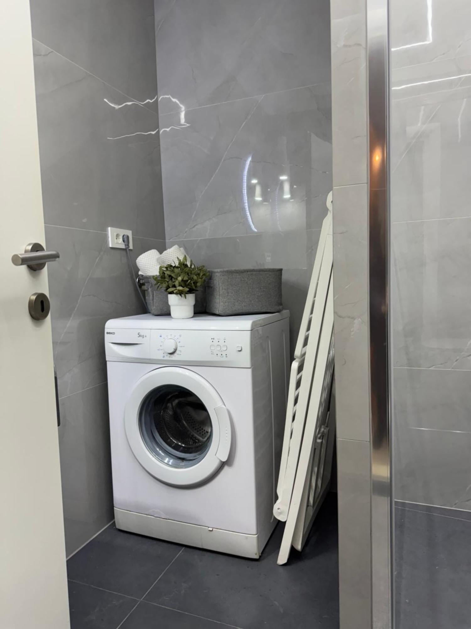J&M Apartment 科托尔 外观 照片